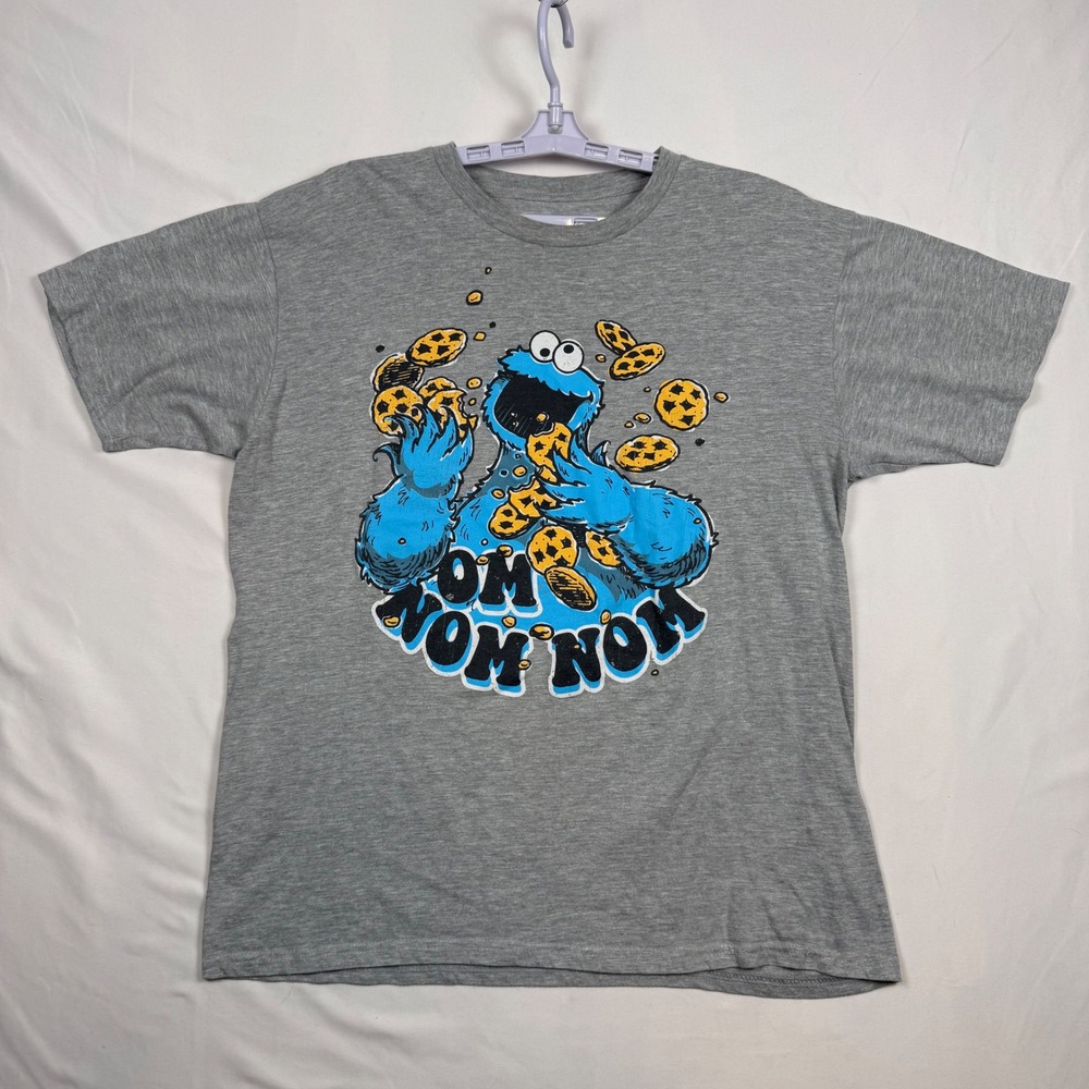 Sesame Street Cookie Monster Nom Nom Nom Graphic T-Shirt Heather Gray XL